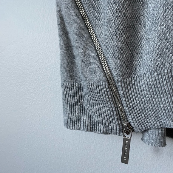 Michael Kors Knit Long Sleeve Cold Shoulder Shirt Size Small - Picture 10 of 10